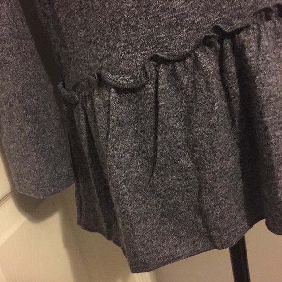 MICHAEL Michael Kors Ruffle Bottom Sweater - Picture 4 of 7